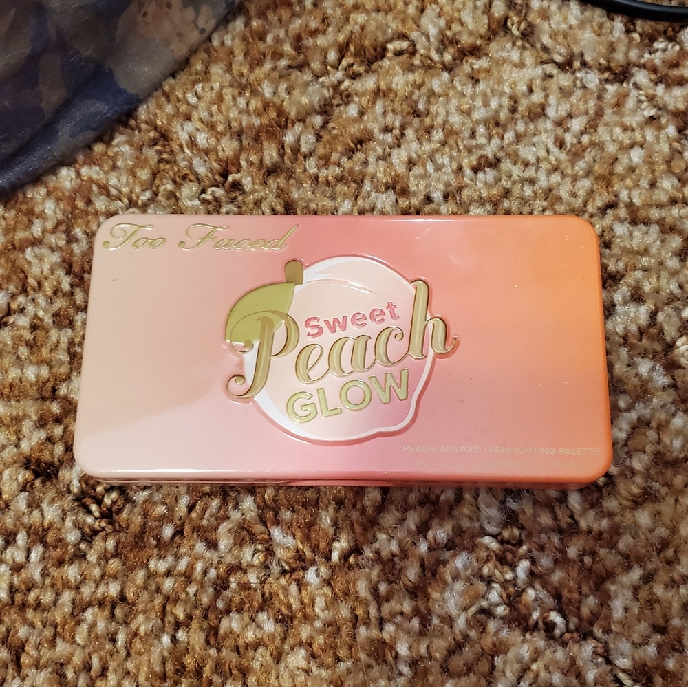 Too Faced cheek palette